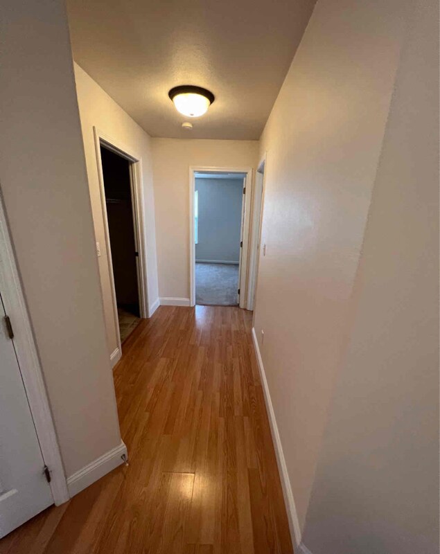 Building Photo - 138 Vernon St