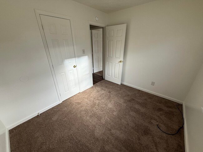 Building Photo - 2156 Deauville Dr