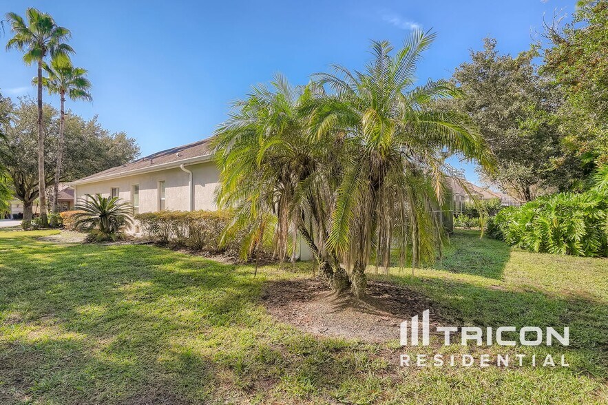 Building Photo - 9614 Greenpointe Dr