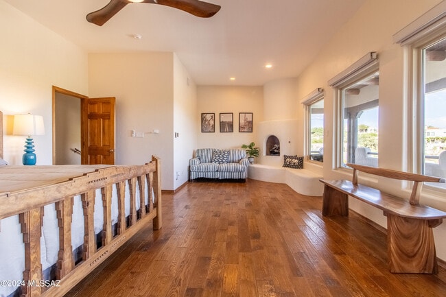 Building Photo - 6269 N Paseo Valdear