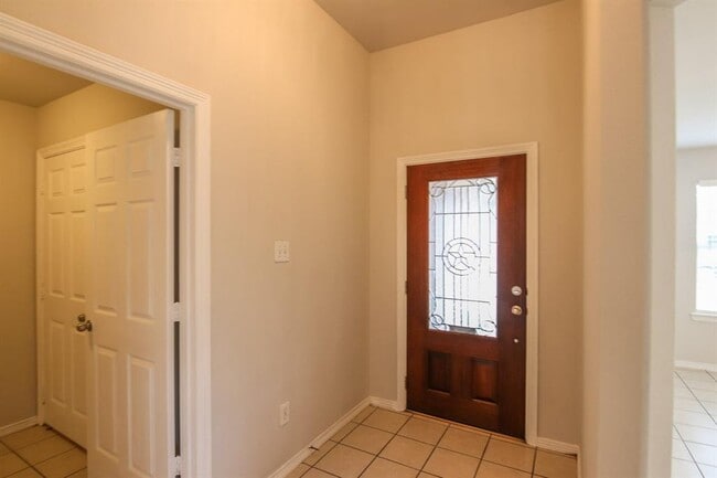 Building Photo - 21903 Silverfield Park Ln