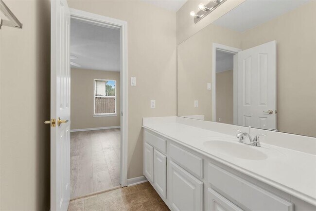 Building Photo - 2622 Autumn Springs Ln