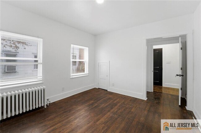 Building Photo - 29 Grant St