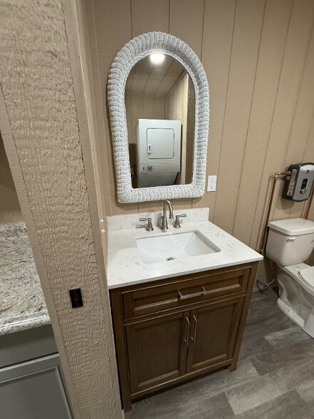 Building Photo - 1041 FM 1287