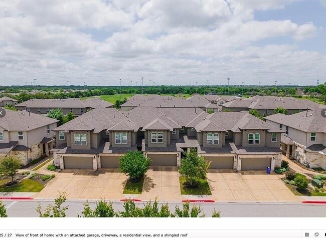 Building Photo - 13400 Briarwick Dr