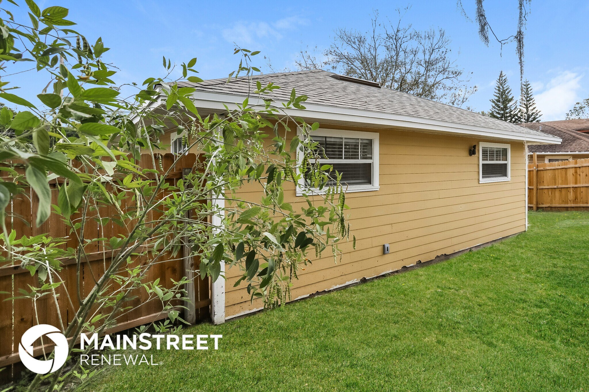 Building Photo - 376 Chinaberry Ave