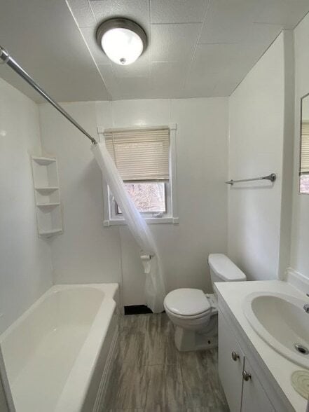 Building Photo - 653 Seagirt St