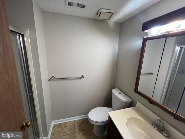 Building Photo - 41 Sweetfern Ct