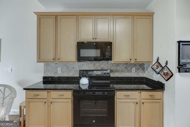 Building Photo - 6440 Deep Woods Ct