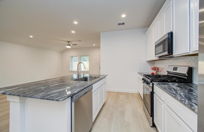 Building Photo - 1615 Battisti Dr