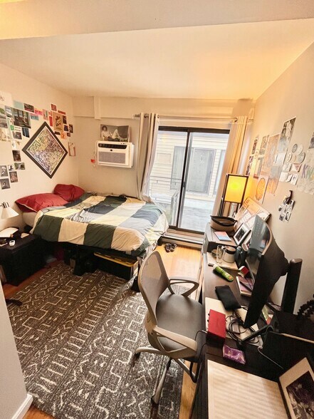 Building Photo - 12 Stoneholm St