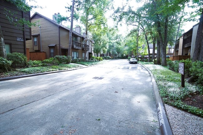 Building Photo - 11711 Memorial Dr