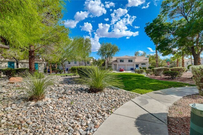 Building Photo - 8039 Teresita Ave