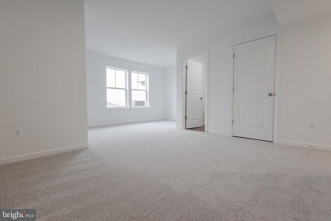 Building Photo - 25 Nymph Rd