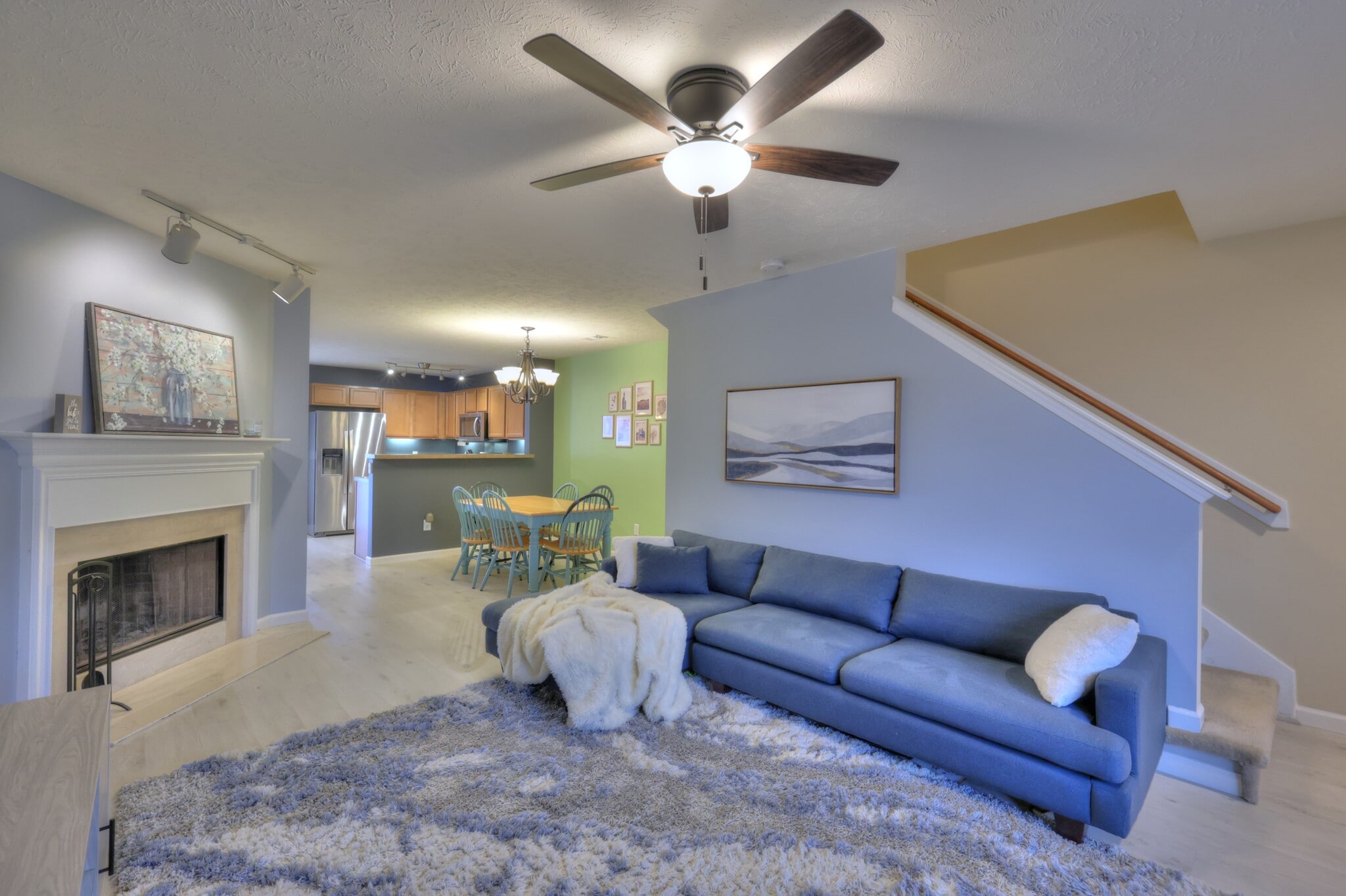 Building Photo - 589 Bradburn Village Cir