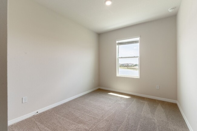 Building Photo - 3 Bedroom Townhome - Star Farms