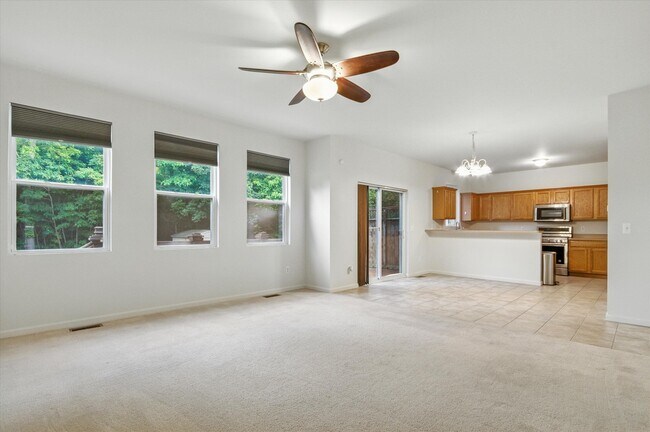 Building Photo - 1738 Weeping Willow Ct
