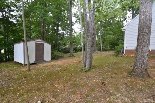 Building Photo - 1436 Lake Pine Dr