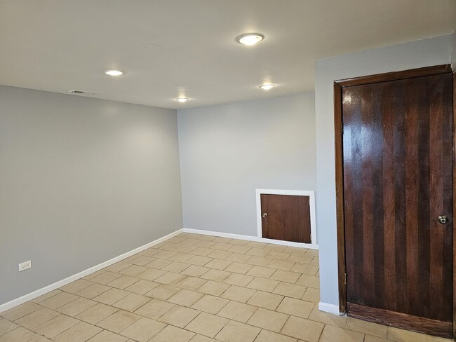 Building Photo - 18019 Ravisloe Terrace