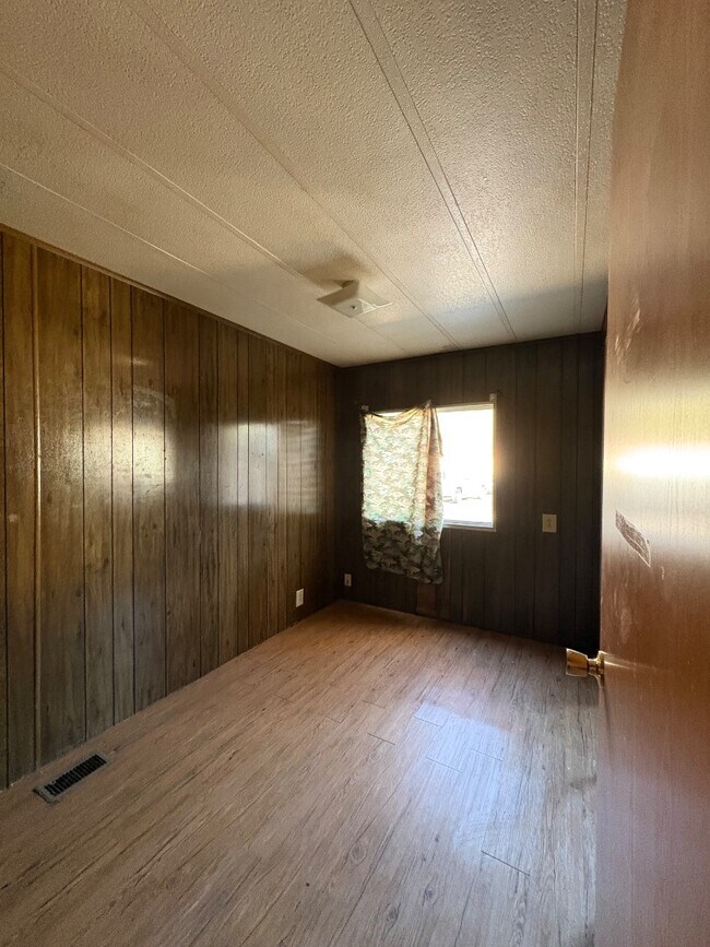 Building Photo - 3109 Switzer Rd