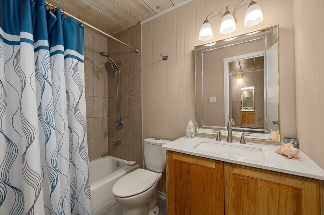 Building Photo - 2615 Gulf Blvd