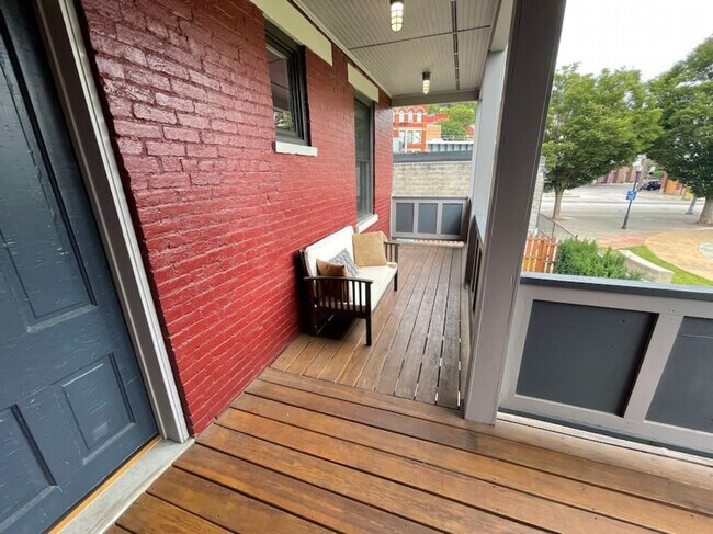 Building Photo - 1806 Republic St