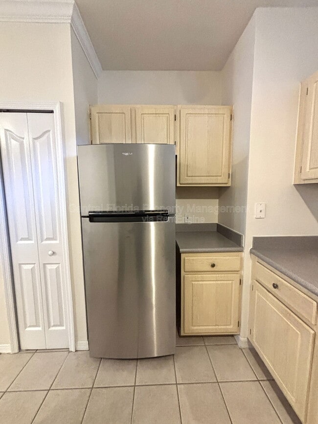 Building Photo - 1711 Shadow View Cir