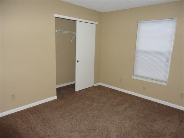 Building Photo - 7588 Hollow Reed Ct