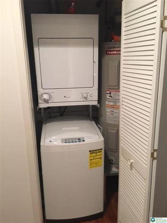 Building Photo - 11 W 2nd St