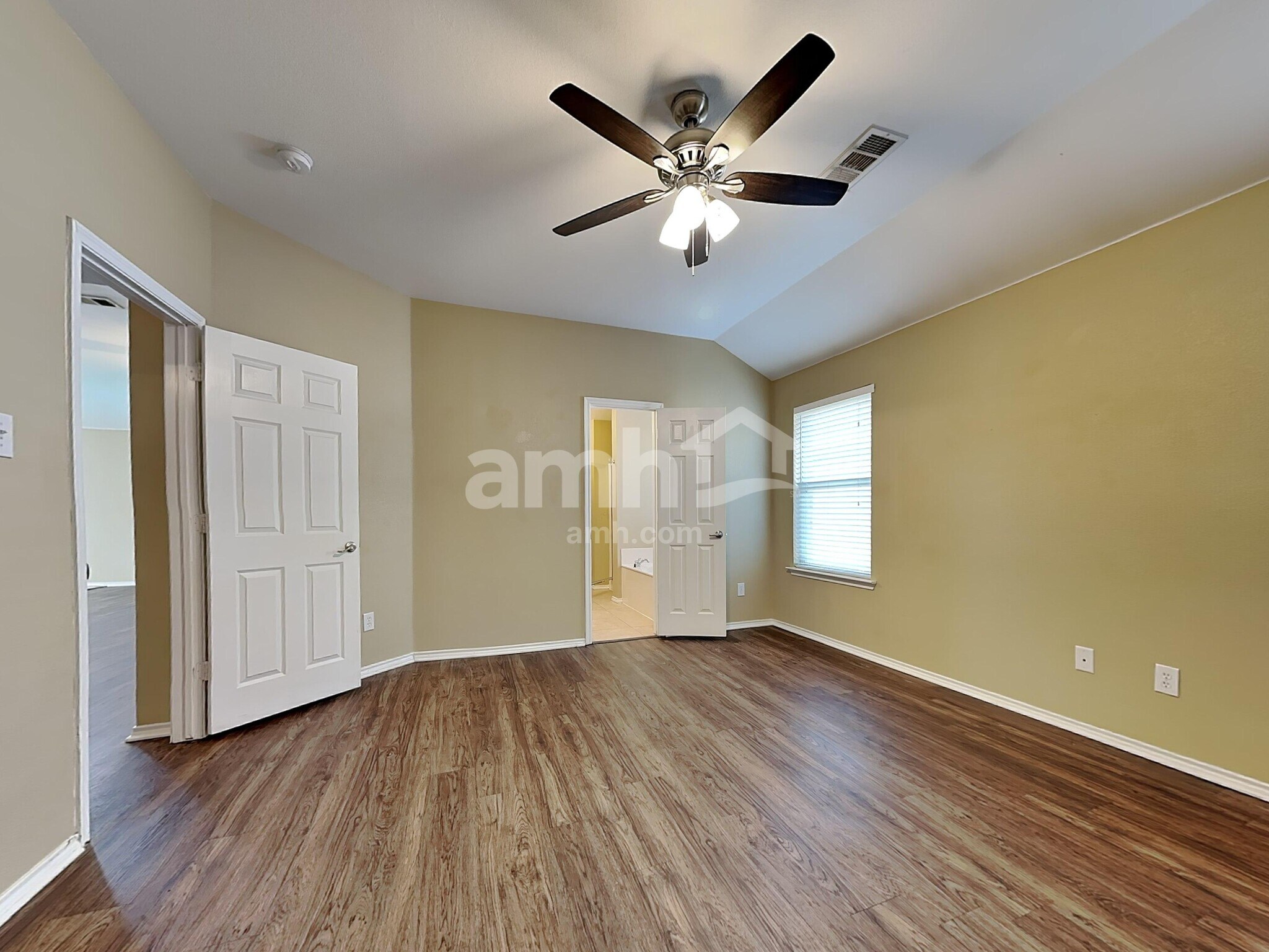 Building Photo - 313 Highland Valley Ct