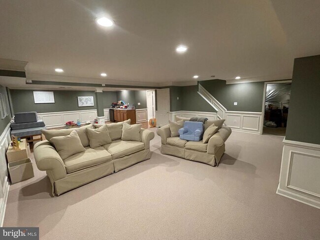 Building Photo - 20756 Eastlake Ct