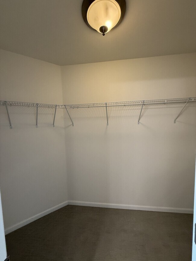 Building Photo - 4443 Monroe Ct