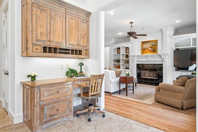 Building Photo - 2008 Sleepy Hollow Ln