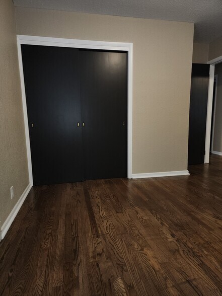 Building Photo - 1702 Clark Ave