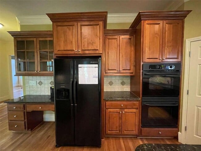 Building Photo - 1378 Greencrest Ct SW