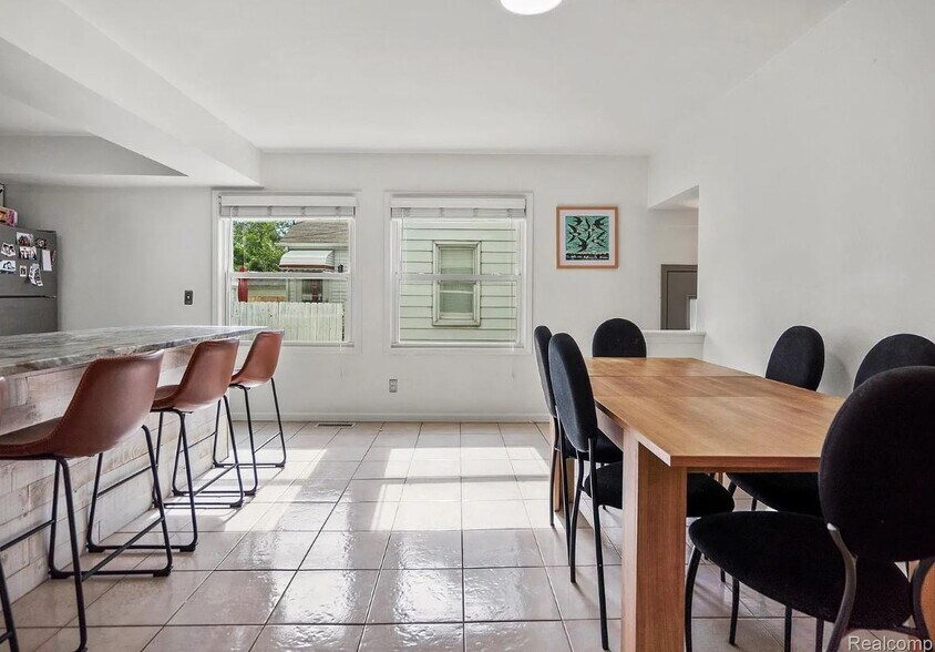 Kitchen - 2204 Mahan St