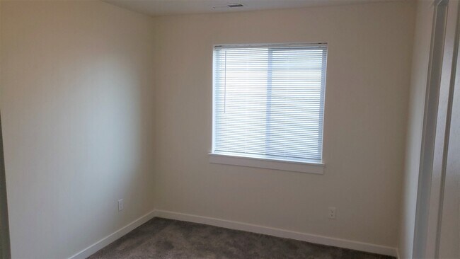 Building Photo - Brand New 3Bedroom Home!