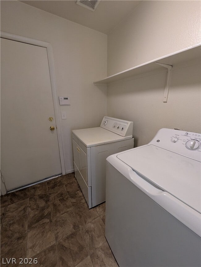 Building Photo - 2462 Cavern Cove Way