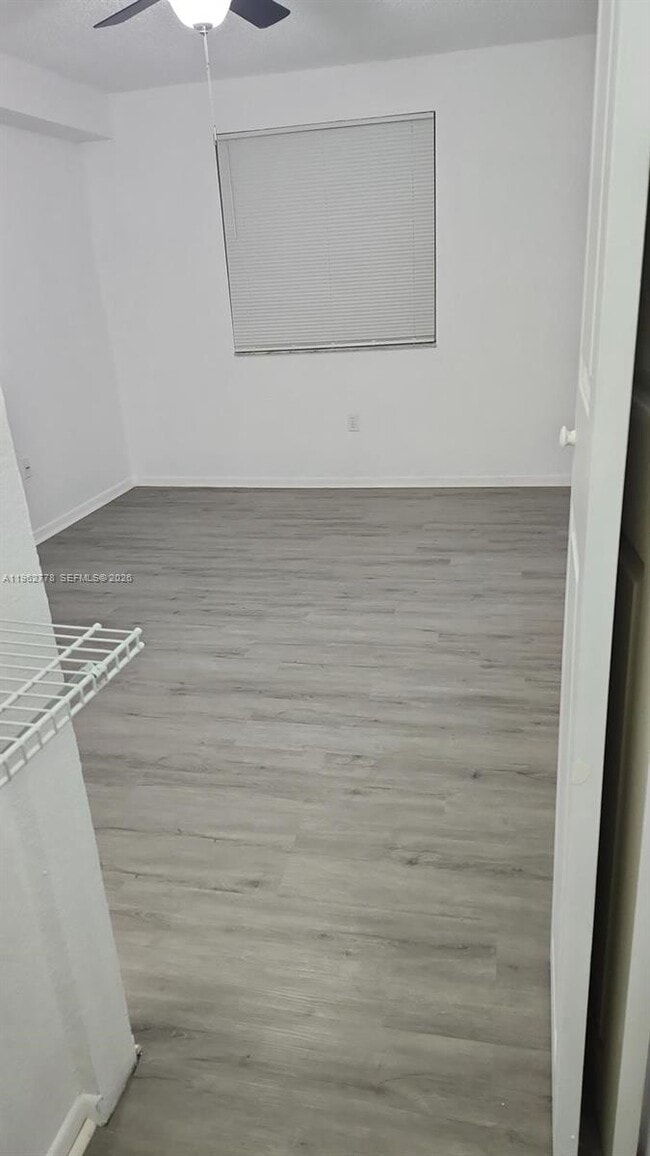 Building Photo - 2850 N Oakland Forest Dr