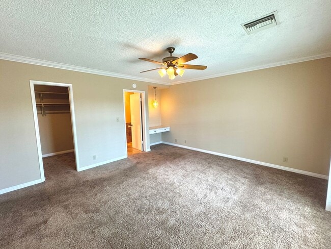 Building Photo - Light, Bright & Lovingly Maintained Claremont Home for Lease