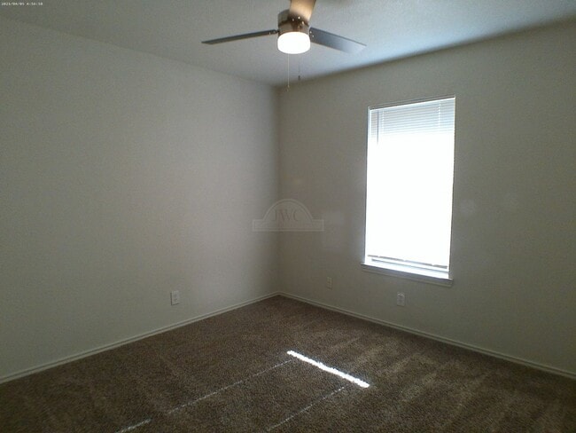 Building Photo - 906 McDaniel Cir