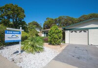 Building Photo - 55+ Senior Community! Delightful 2BR Home ...