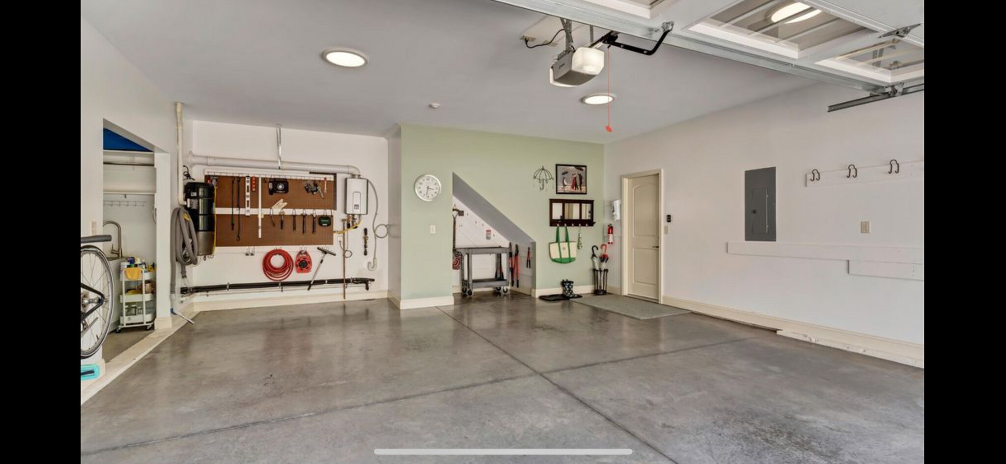 Building Photo - 437 Chapel Grove Ln