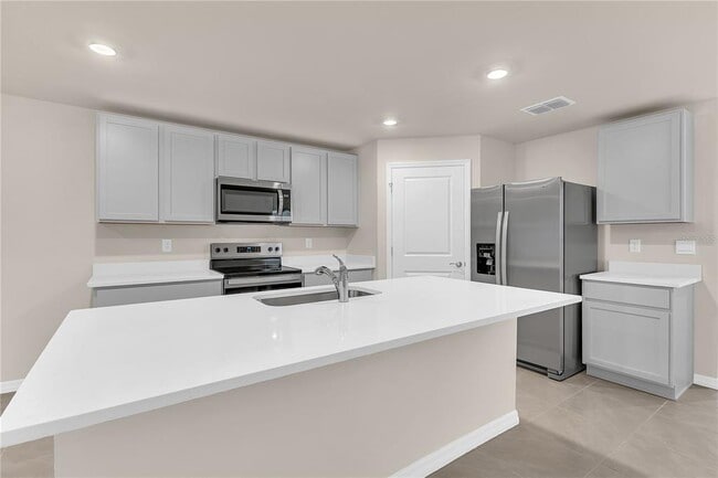 Building Photo - 2872 NE 21st Ct Rd