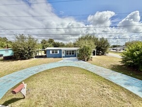 Building Photo - 9401 88th Way N