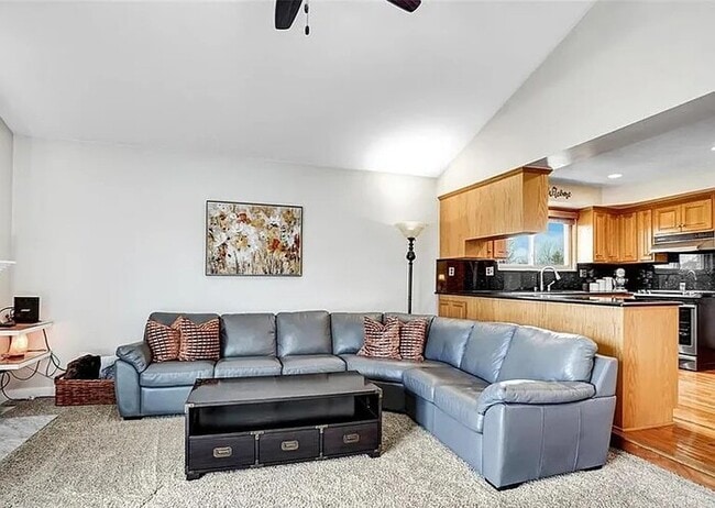 Building Photo - 41223 Sesame Dr