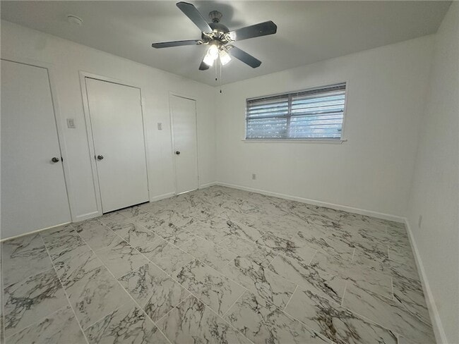 Building Photo - 136 Daniel Moore Ave