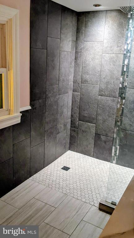 Building Photo - 12399 Shue Ct