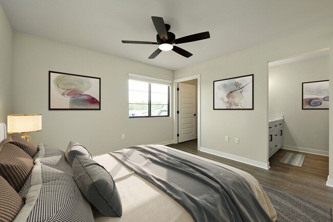 Building Photo - Three Bedroom Townhome with Large Unfinish...