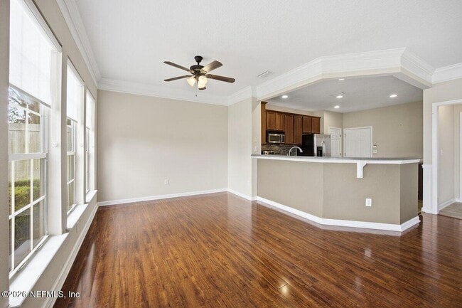 Building Photo - 11152 Castlemain Cir S